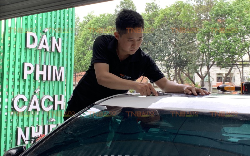 Dán phim cách nhiệt bảo vệ chống nắng – Giải pháp tối ưu cho cuộc sống hiện đại