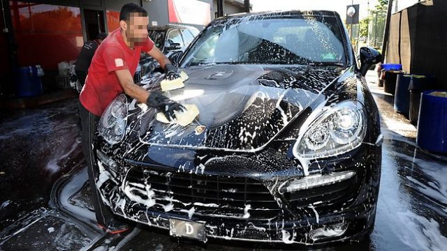 Rửa Xe Ô Tô Phát Tài - Những Bí Quyết Kinh Doanh Thành Công Ngoài Dịch Vụ